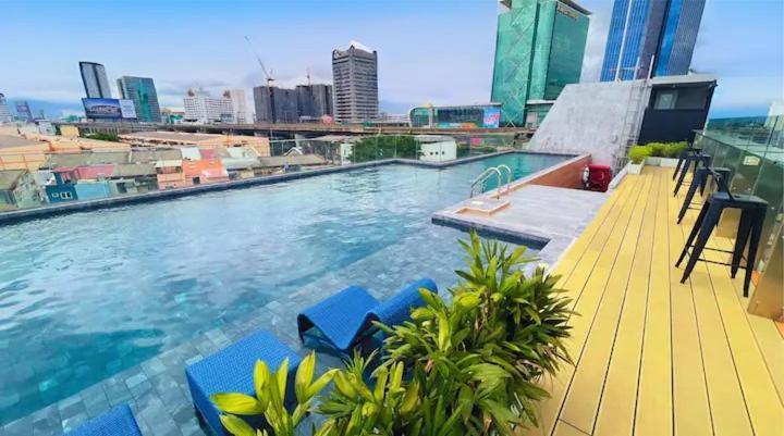 De Botan Bangna Hotel Банкок Екстериор снимка
