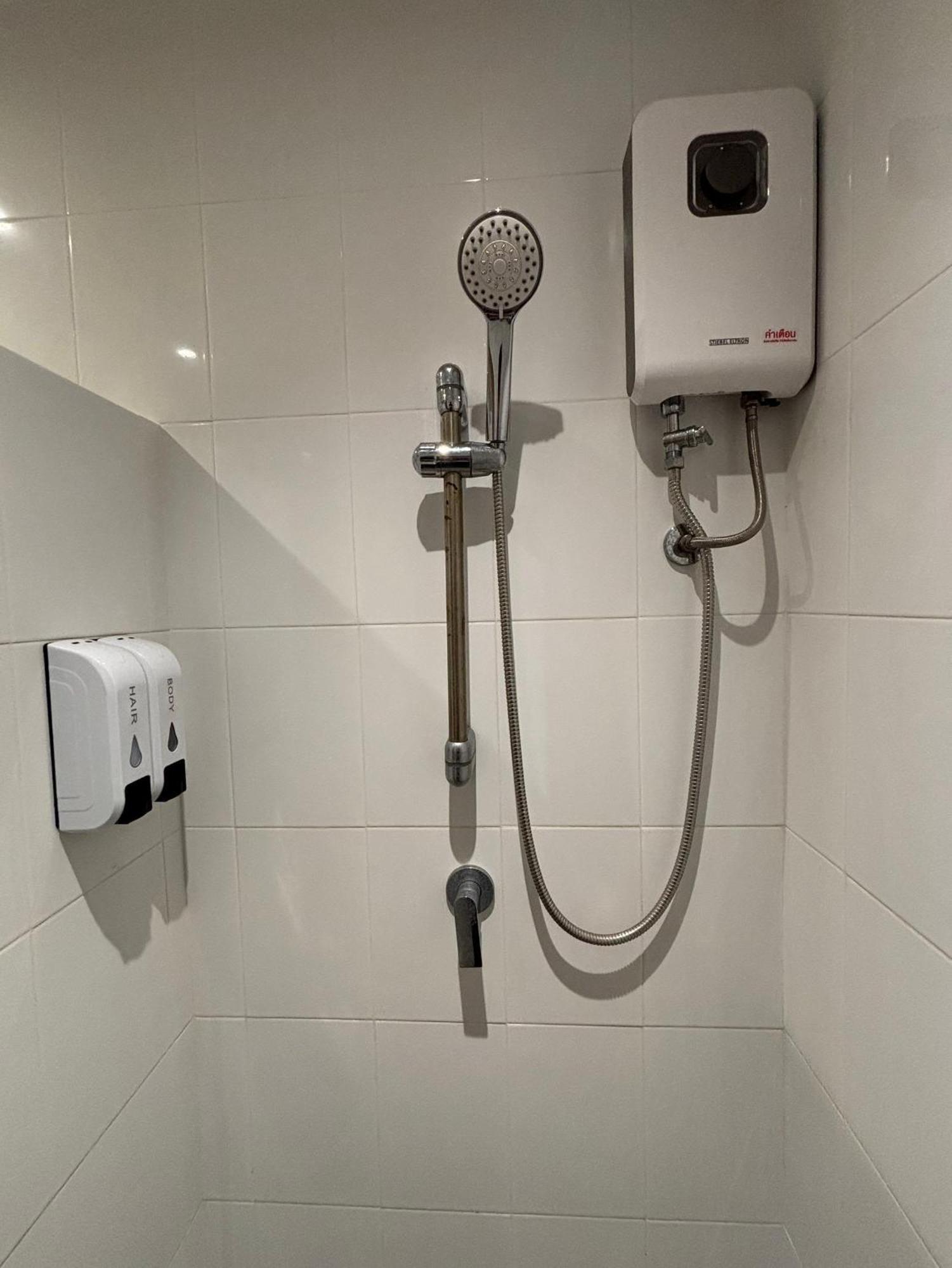 De Botan Bangna Hotel Банкок Екстериор снимка